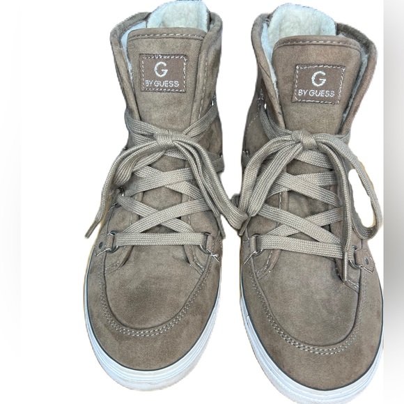 G by GUESS Hightop’s Sz 8.5 - Picture 2 of 13